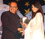 Vivek_Kala_Jewellery_Awarded_At_JJS2007