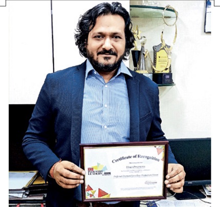 Sumit Kamalia, Founder, Uma Ornaments felicitated with MSME award as Preferred Diamond Jewellery Production House